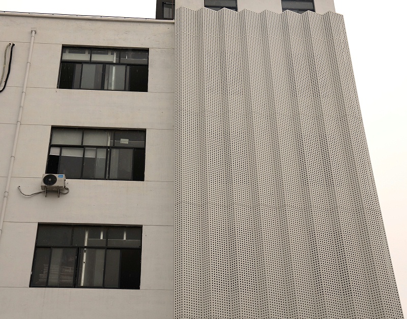 沖孔鋁單板定制